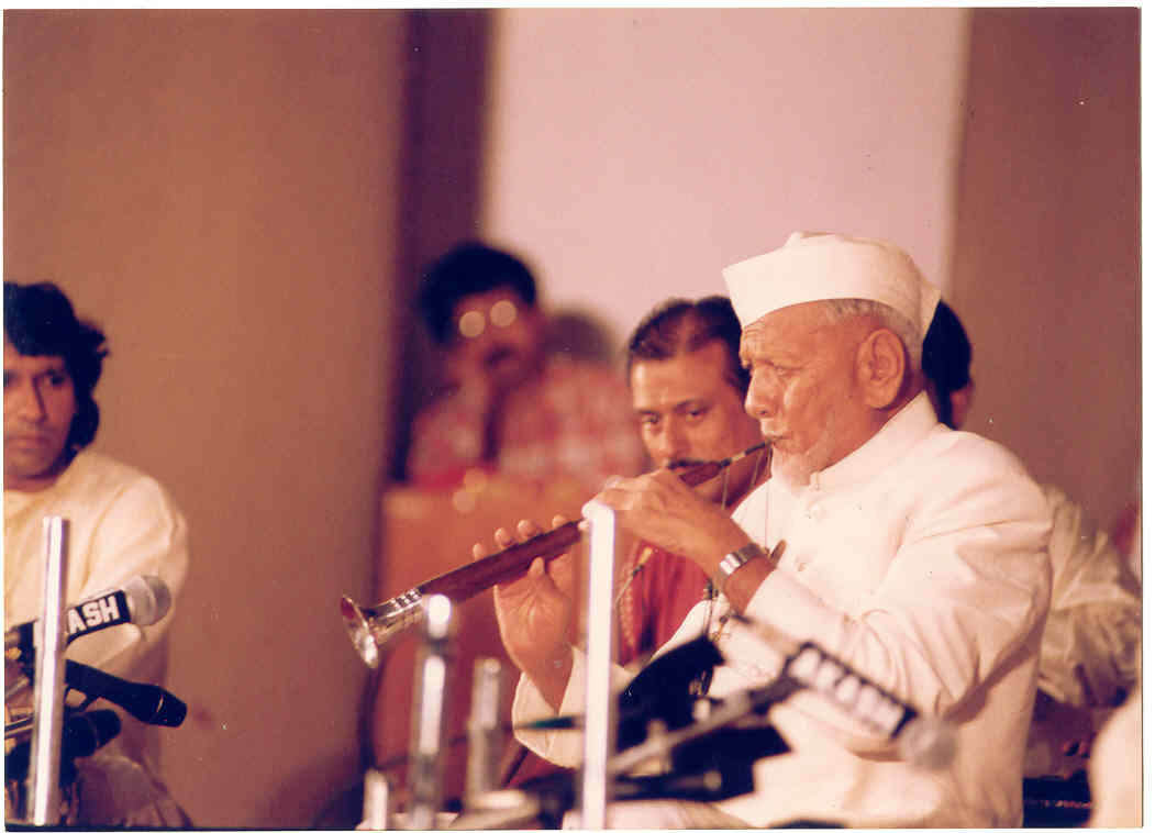 Breaking News : Ustad Bismillah  Khan expaired